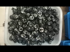 ER NUT를 클램프하는 것